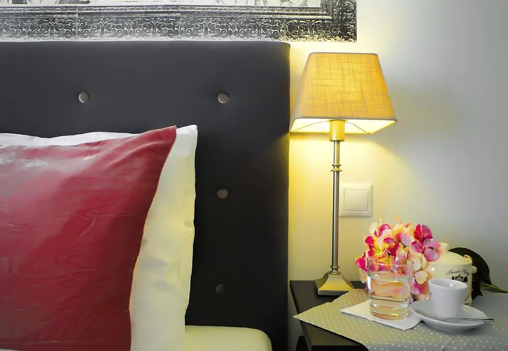 Golden Stars Budapest Apartments
